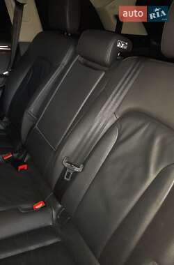 Внедорожник / Кроссовер Audi Q7 2015 в 
