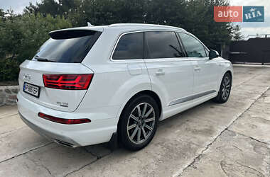 Внедорожник / Кроссовер Audi Q7 2018 в 