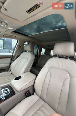 Внедорожник / Кроссовер Audi Q7 2015 в 