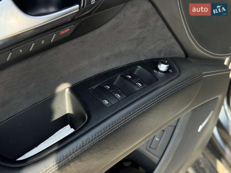 Внедорожник / Кроссовер Audi Q7 2010 в Киеве