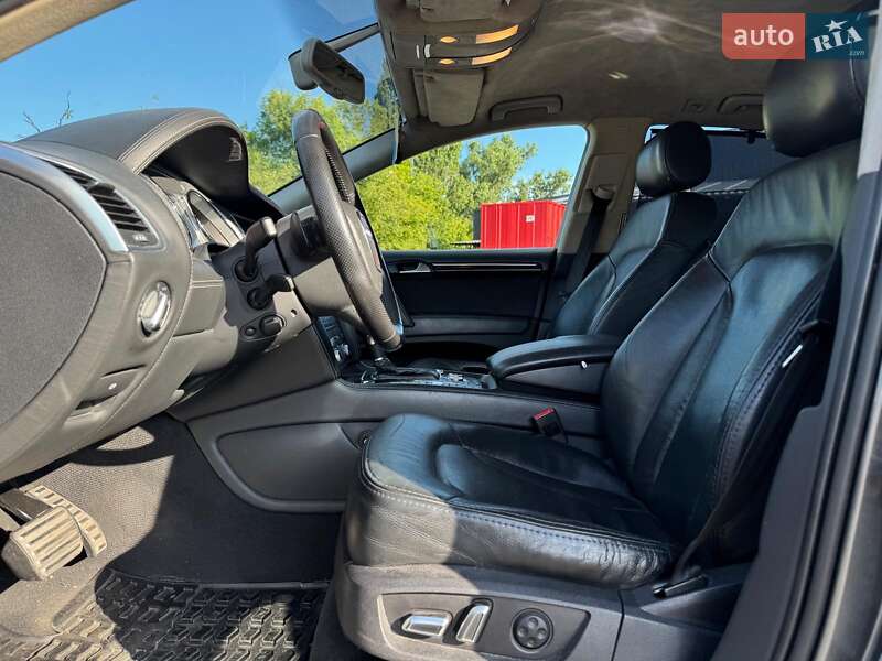 Внедорожник / Кроссовер Audi Q7 2010 в Киеве