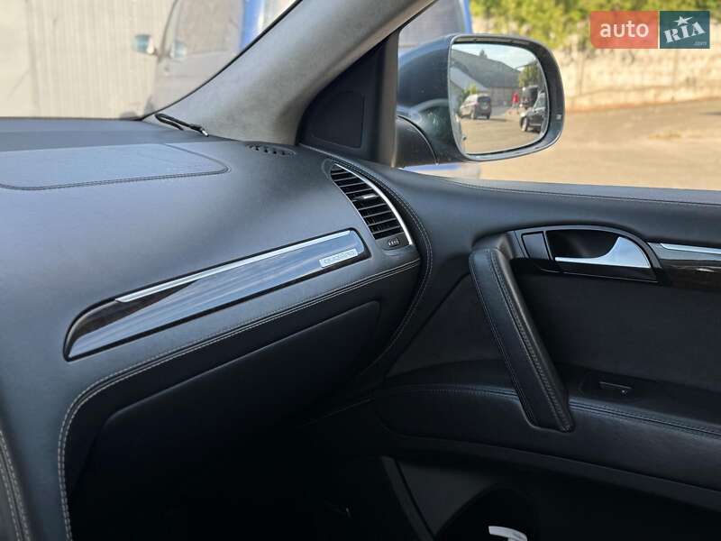 Внедорожник / Кроссовер Audi Q7 2010 в Киеве
