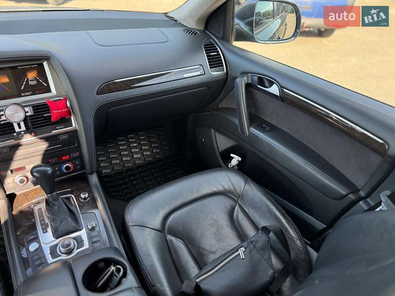 Внедорожник / Кроссовер Audi Q7 2010 в Киеве