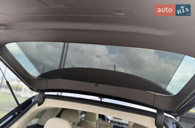 Внедорожник / Кроссовер Audi Q7 2016 в 