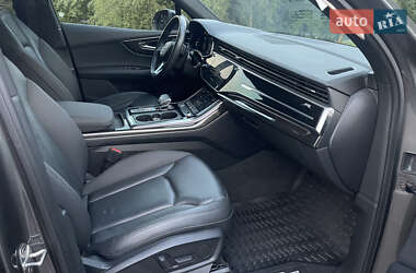 Внедорожник / Кроссовер Audi Q7 2021 в 