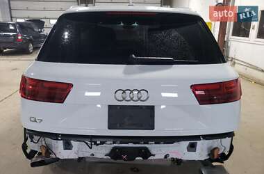 Внедорожник / Кроссовер Audi Q7 2019 в 