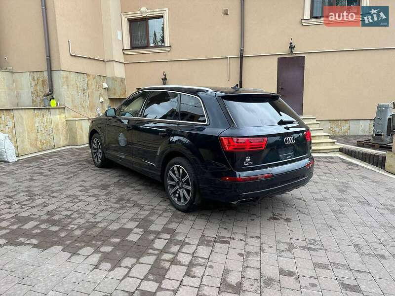 Внедорожник / Кроссовер Audi Q7 2016 в Львове