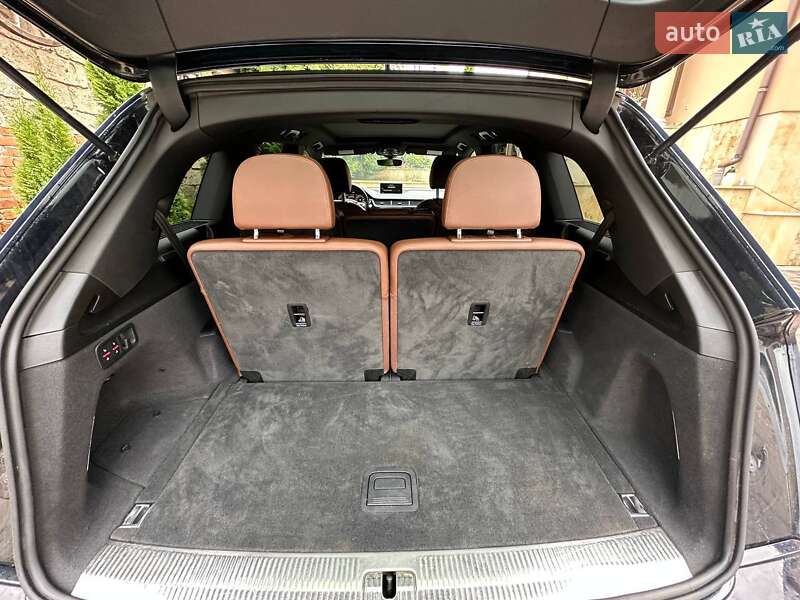Внедорожник / Кроссовер Audi Q7 2016 в Львове