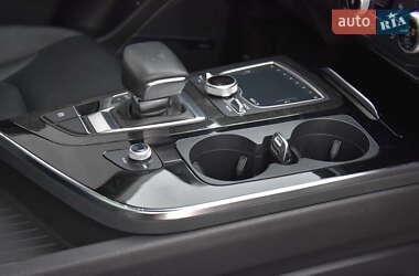 Внедорожник / Кроссовер Audi Q7 2019 в 