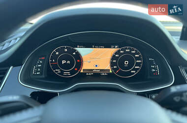 Внедорожник / Кроссовер Audi Q7 2016 в 