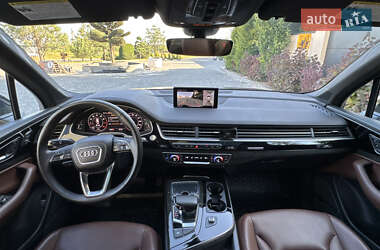 Внедорожник / Кроссовер Audi Q7 2017 в 