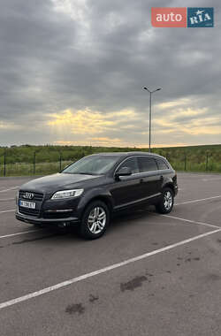 Внедорожник / Кроссовер Audi Q7 2007 в 