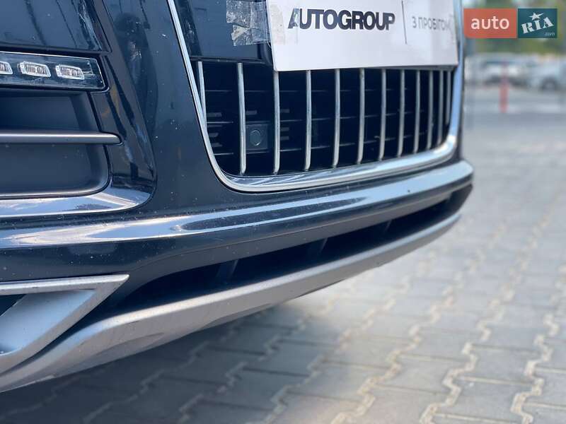 Внедорожник / Кроссовер Audi Q7 2013 в Одессе