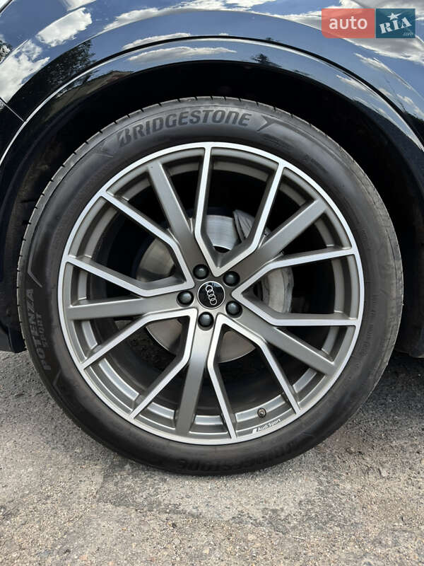 Внедорожник / Кроссовер Audi Q7 2021 в Белой Церкви