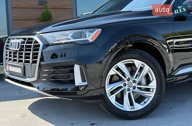 Внедорожник / Кроссовер Audi Q7 2020 в 