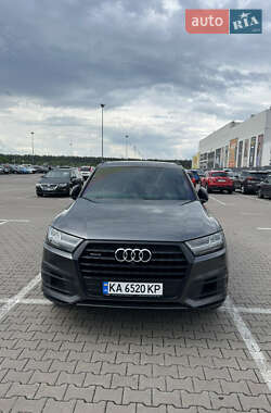 Внедорожник / Кроссовер Audi Q7 2019 в 