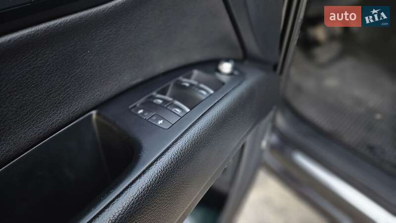 Позашляховик / Кросовер Audi Q7 2013 в Одесі