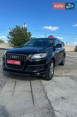 Внедорожник / Кроссовер Audi Q7 2015 в 