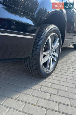 Внедорожник / Кроссовер Audi Q7 2015 в 
