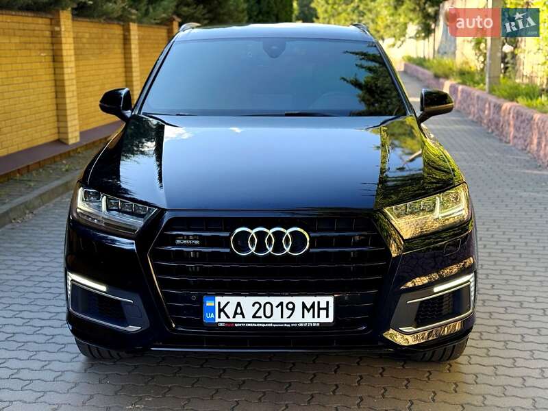 Внедорожник / Кроссовер Audi Q7 2016 в Хмельницком