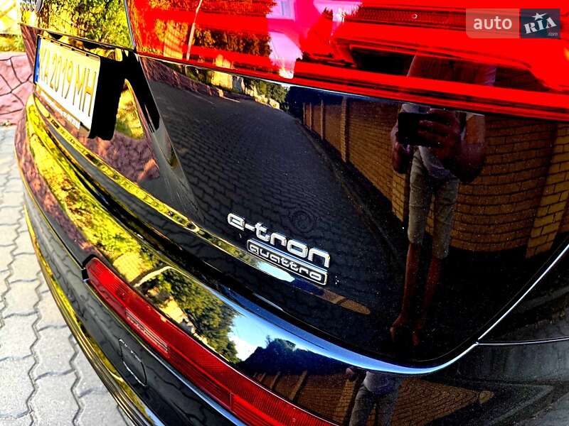 Внедорожник / Кроссовер Audi Q7 2016 в Хмельницком