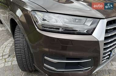 Внедорожник / Кроссовер Audi Q7 2019 в 