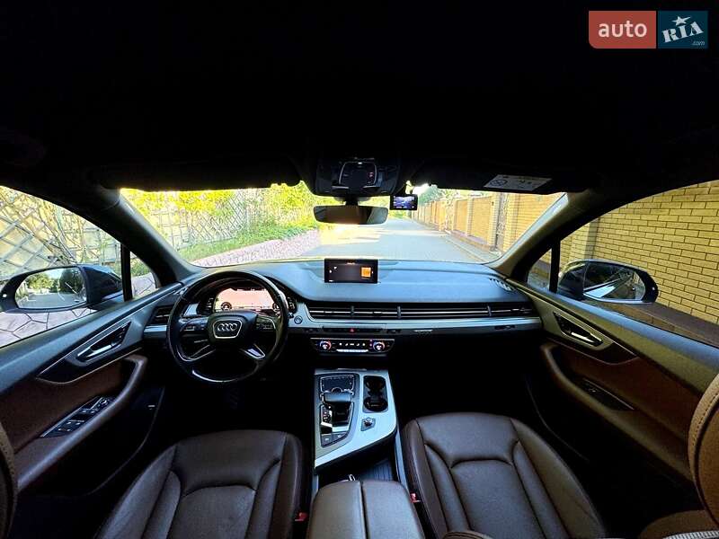 Внедорожник / Кроссовер Audi Q7 2016 в Хмельницком