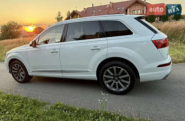 Внедорожник / Кроссовер Audi Q7 2017 в 