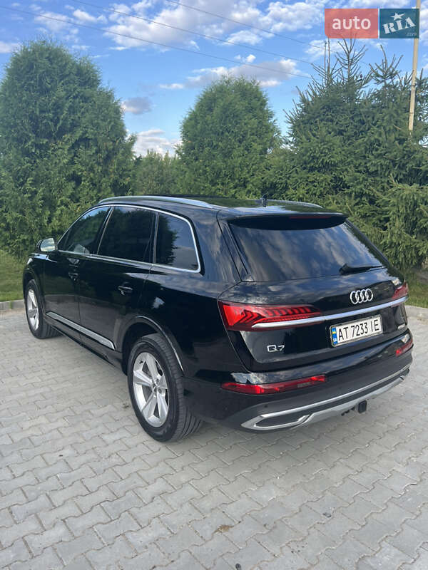 Позашляховик / Кросовер Audi Q7 2020 в Івано-Франківську