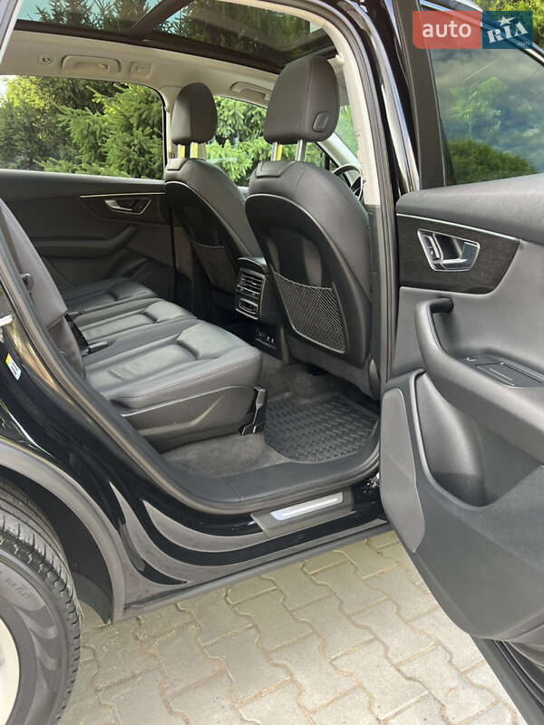 Позашляховик / Кросовер Audi Q7 2020 в Івано-Франківську