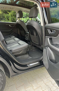 Внедорожник / Кроссовер Audi Q7 2020 в 