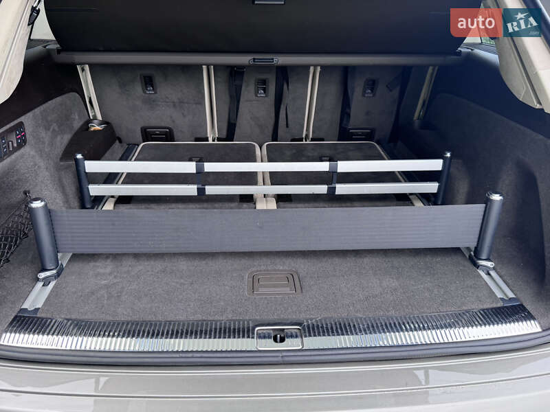 Внедорожник / Кроссовер Audi Q7 2017 в Черновцах