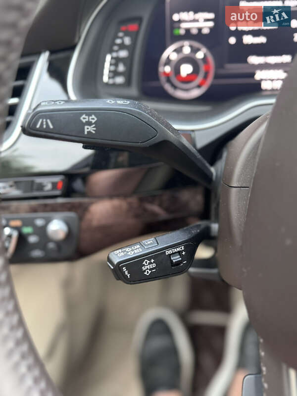 Внедорожник / Кроссовер Audi Q7 2017 в Черновцах