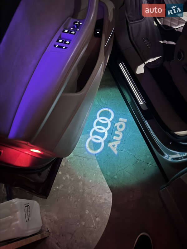 Внедорожник / Кроссовер Audi Q7 2017 в Черновцах