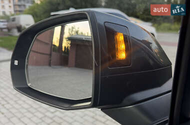 Внедорожник / Кроссовер Audi Q7 2020 в 