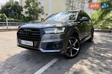 Внедорожник / Кроссовер Audi Q7 2018 в 