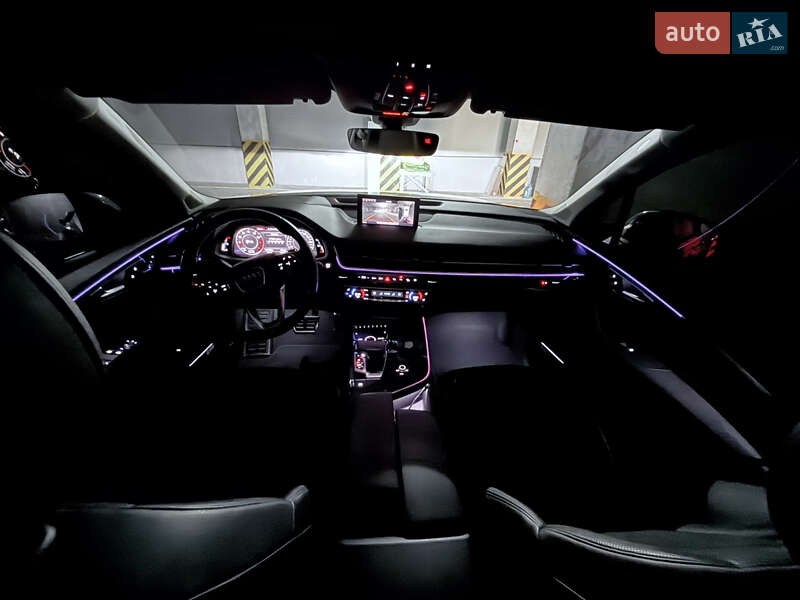 Внедорожник / Кроссовер Audi Q7 2018 в Киеве
