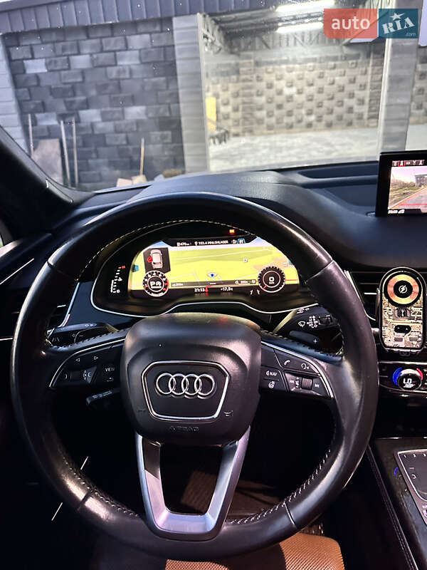 Внедорожник / Кроссовер Audi Q7 2017 в Луцке