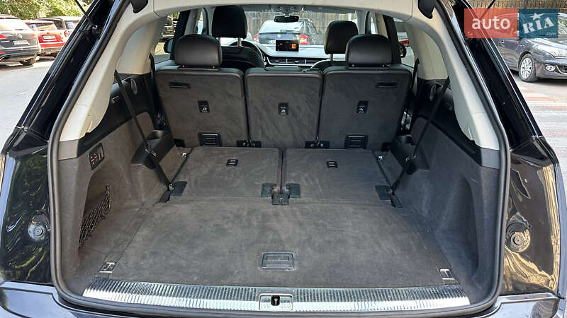 Позашляховик / Кросовер Audi Q7 2017 в Одесі