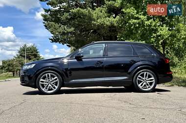 Внедорожник / Кроссовер Audi Q7 2019 в 