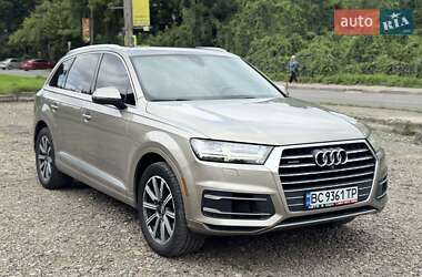 Внедорожник / Кроссовер Audi Q7 2016 в 