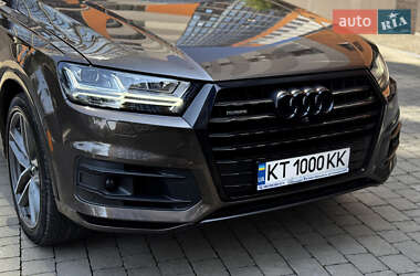 Внедорожник / Кроссовер Audi Q7 2018 в 