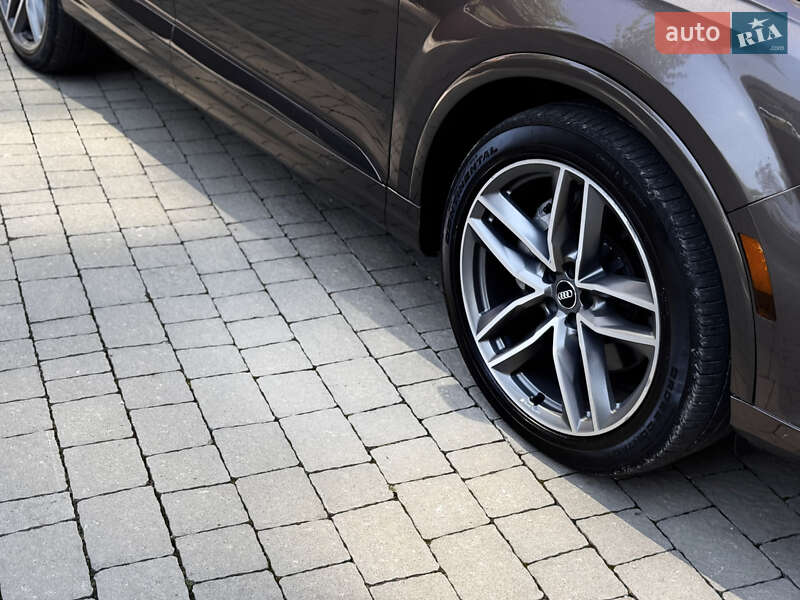 Позашляховик / Кросовер Audi Q7 2018 в Івано-Франківську