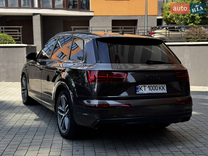 Позашляховик / Кросовер Audi Q7 2018 в Івано-Франківську