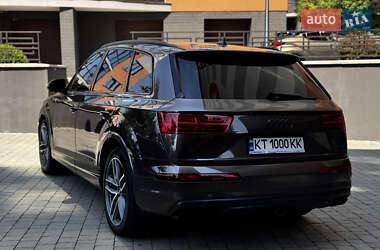 Внедорожник / Кроссовер Audi Q7 2018 в 