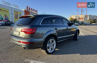 Позашляховик / Кросовер Audi Q7 2010 в 