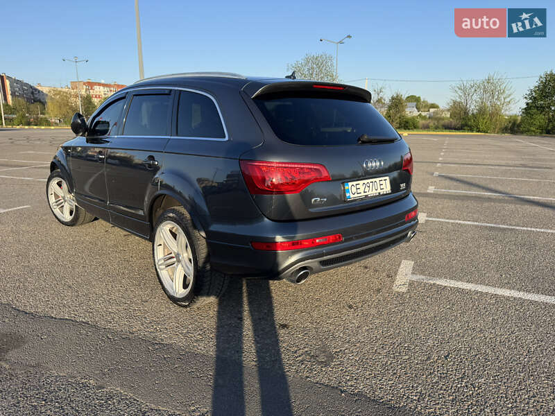 Внедорожник / Кроссовер Audi Q7 2010 в Черновцах