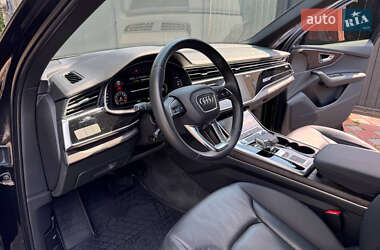 Внедорожник / Кроссовер Audi Q7 2021 в 