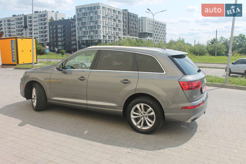 Внедорожник / Кроссовер Audi Q7 2017 в Львове