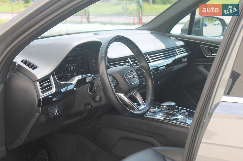 Внедорожник / Кроссовер Audi Q7 2017 в Львове